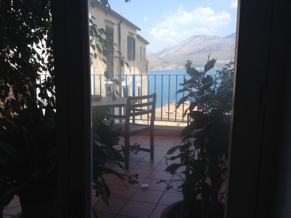جنوى Bed & Breakfast Castello Aragonese المظهر الخارجي الصورة
